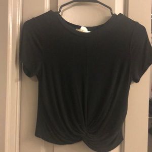 Black crop top🖤